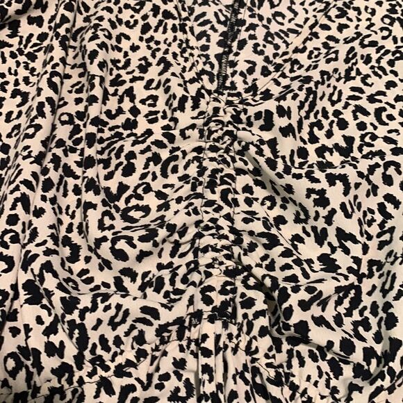 Altar’d state dress - Picture 2 of 5